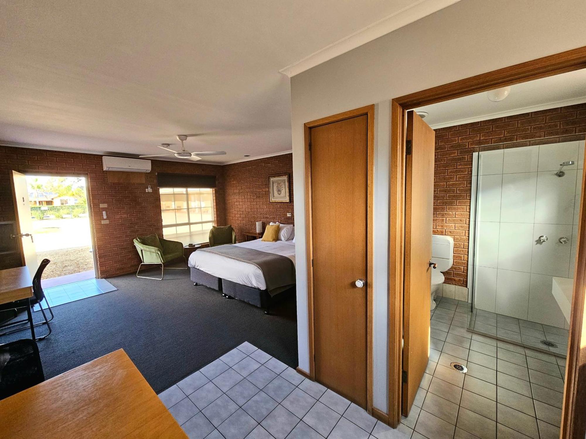 Bridge Motor Inn Тоукемвол Екстер'єр фото