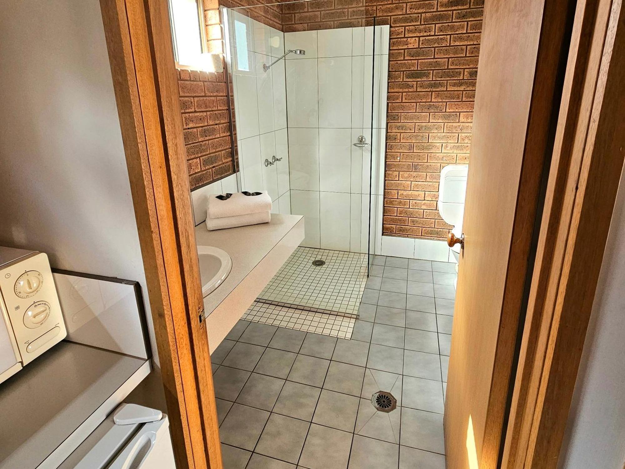 Bridge Motor Inn Тоукемвол Екстер'єр фото