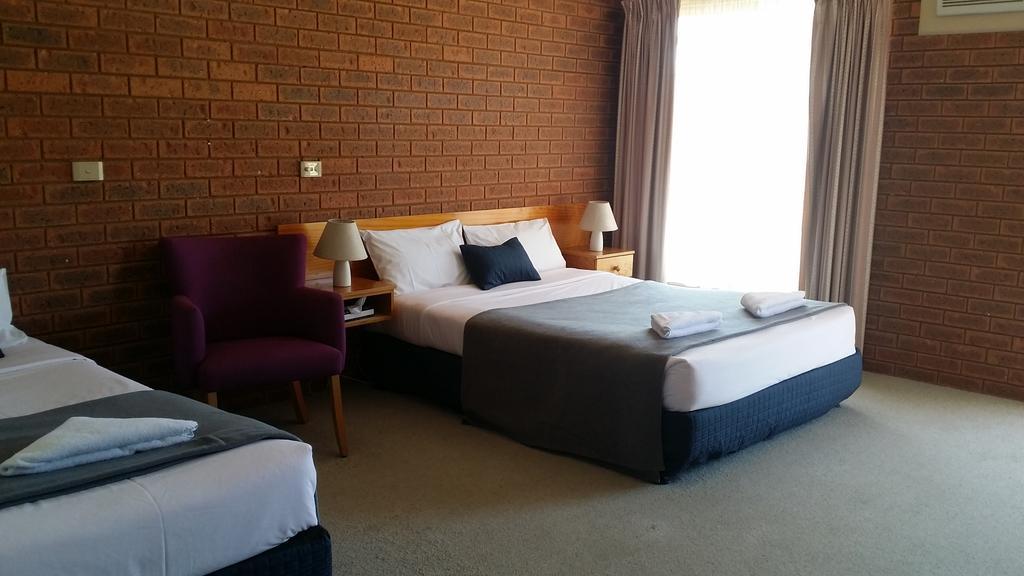 Bridge Motor Inn Тоукемвол Екстер'єр фото
