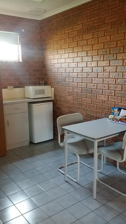 Bridge Motor Inn Тоукемвол Екстер'єр фото