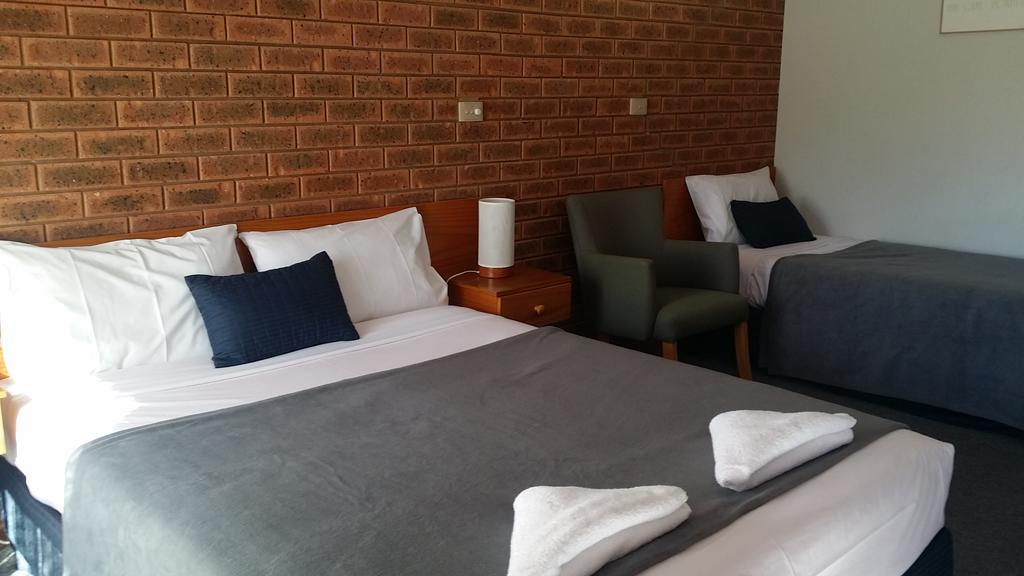 Bridge Motor Inn Тоукемвол Екстер'єр фото