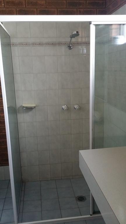 Bridge Motor Inn Тоукемвол Екстер'єр фото