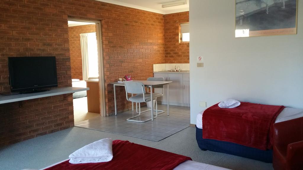 Bridge Motor Inn Тоукемвол Номер фото