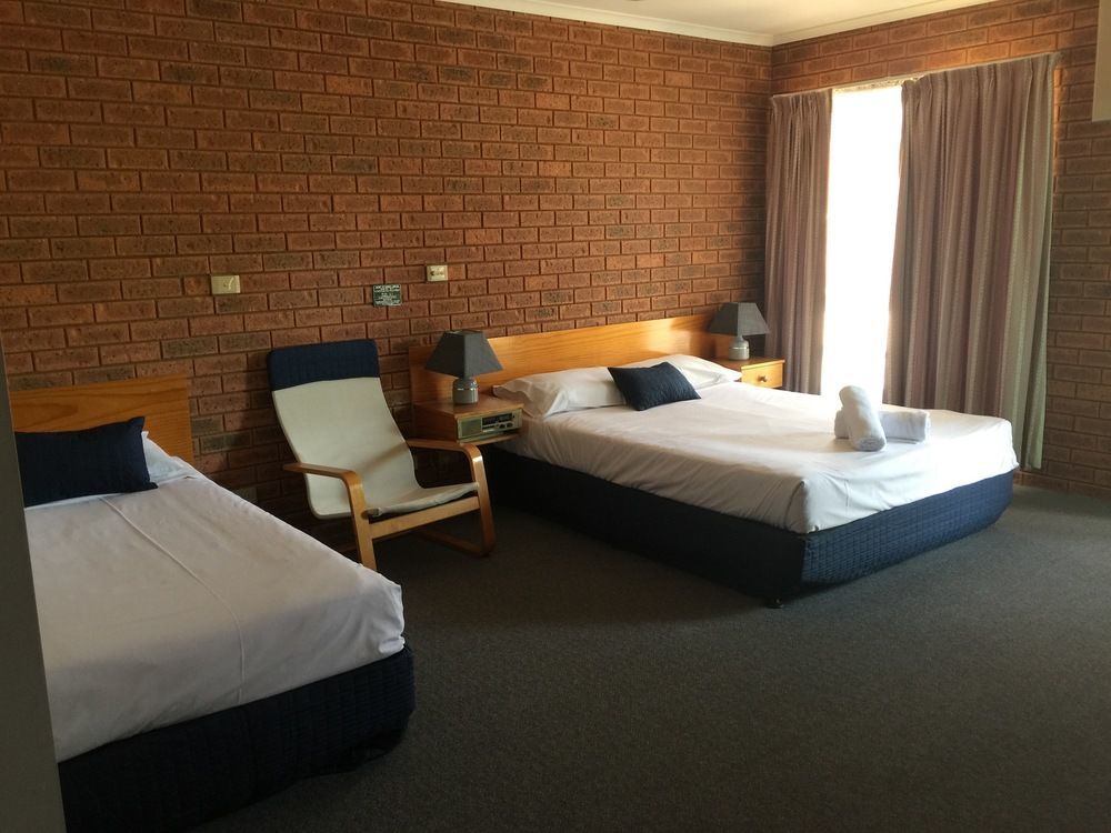 Bridge Motor Inn Тоукемвол Екстер'єр фото