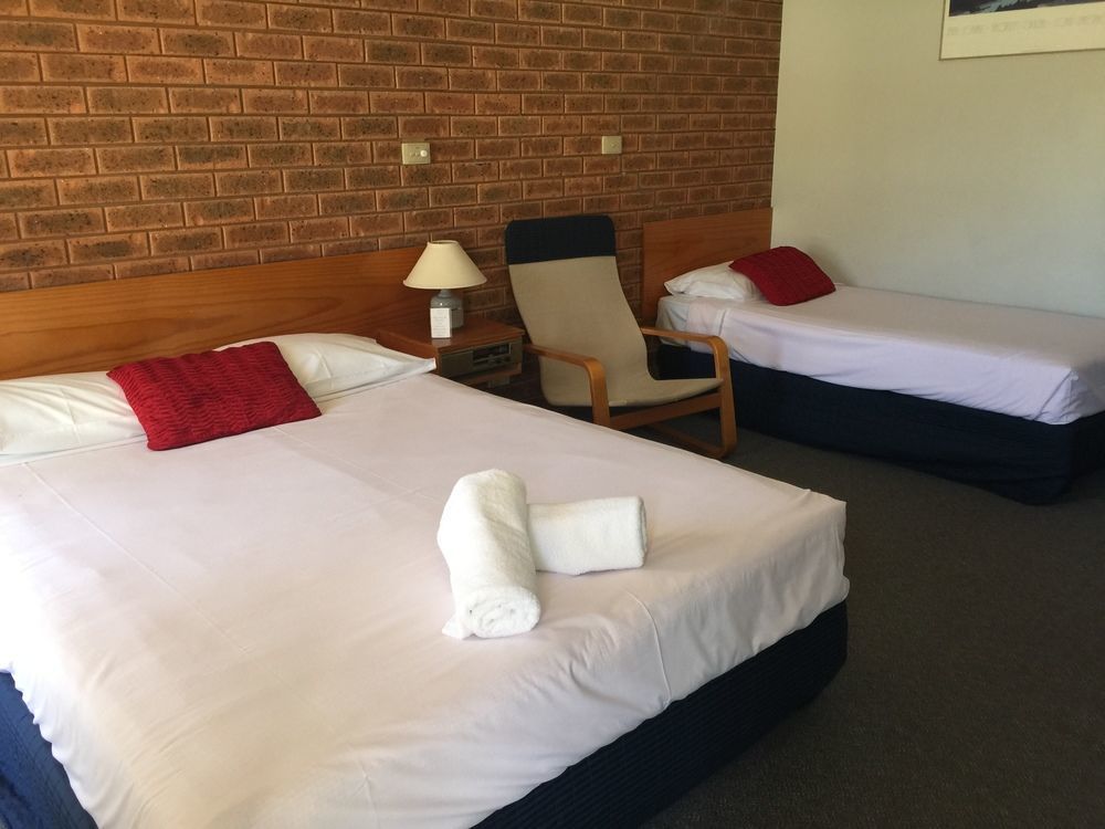Bridge Motor Inn Тоукемвол Екстер'єр фото
