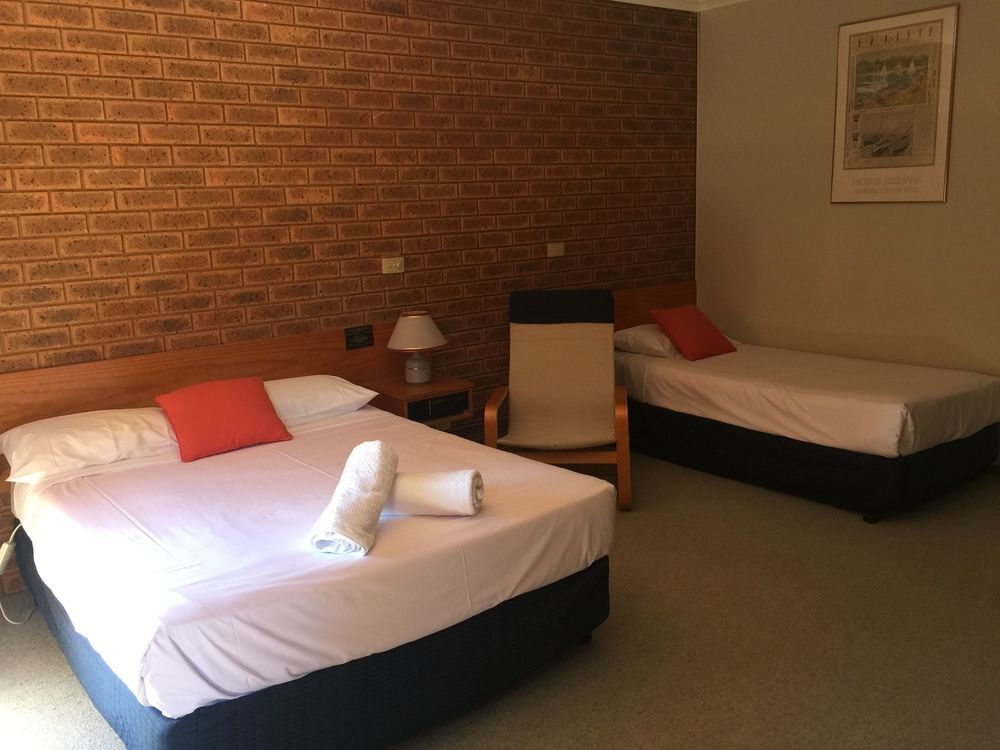 Bridge Motor Inn Тоукемвол Екстер'єр фото